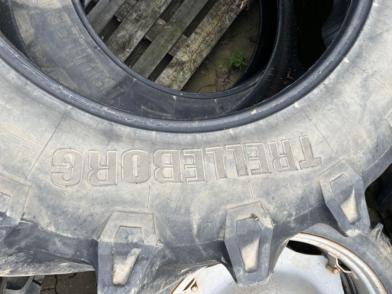 Trelleborg TM 700 - الإطارات: صور 2 Trelleborg TM 700 - الإطارات: صور 2