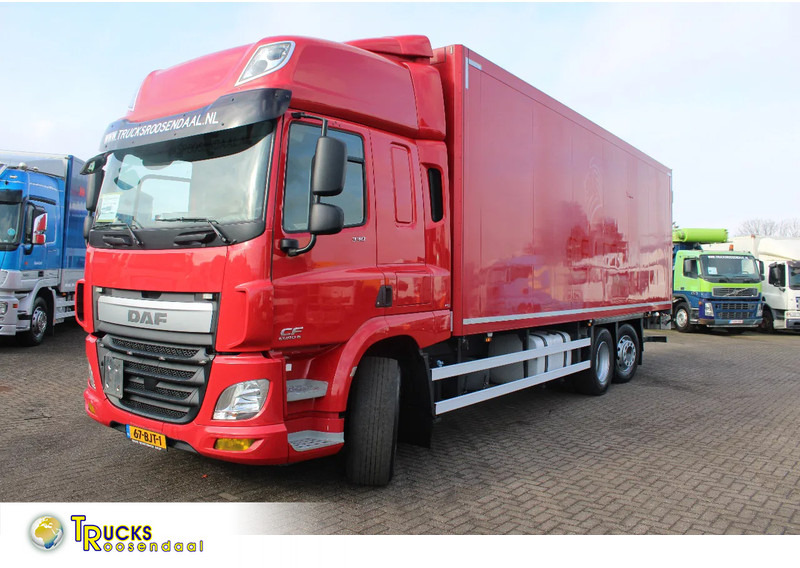 DAF CF 330 + 6X2 + LIFT - بصندوق مغلق شاحنة: صور 1 DAF CF 330 + 6X2 + LIFT - بصندوق مغلق شاحنة: صور 1
