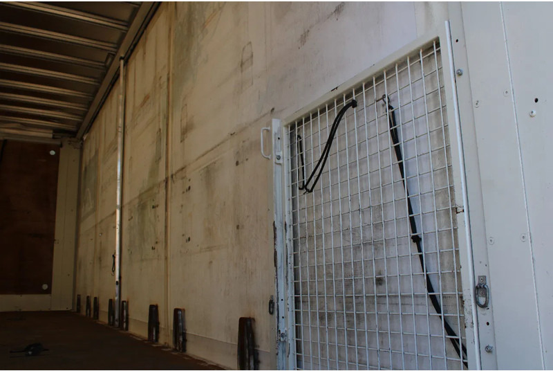 شاحنة ستارة DAF CF 330 + EURO 6 + 6X2 STEERING: صور 14 شاحنة ستارة DAF CF 330 + EURO 6 + 6X2 STEERING: صور 14