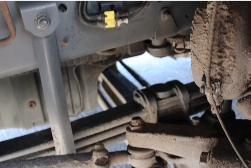 شاحنة ستارة DAF CF 330 + EURO 6 + 6X2 STEERING: صور 19 شاحنة ستارة DAF CF 330 + EURO 6 + 6X2 STEERING: صور 19