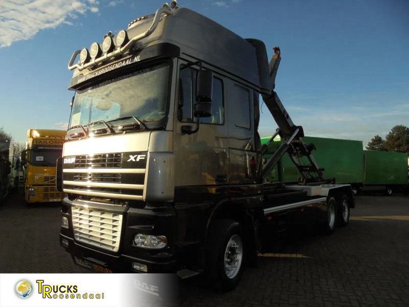 DAF XF 105.480 + 6X2 + Discounted from 16.950,- - شاحنة ذات الخطاف: صور 1 DAF XF 105.480 + 6X2 + Discounted from 16.950,- - شاحنة ذات الخطاف: صور 1
