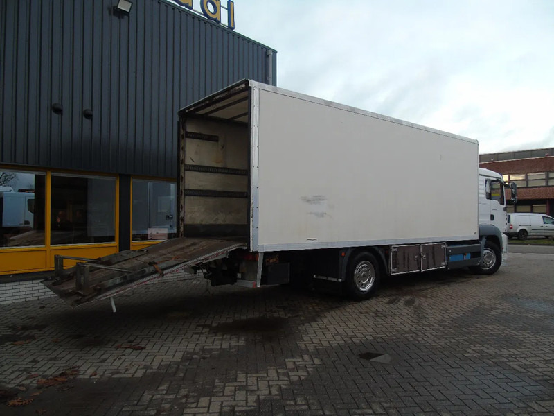 MAN TGA 18.310 + 3T LIFT + NICE TRUCK - بصندوق مغلق شاحنة: صور 3 MAN TGA 18.310 + 3T LIFT + NICE TRUCK - بصندوق مغلق شاحنة: صور 3