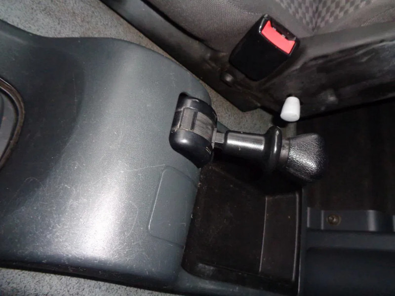 بصندوق مغلق شاحنة MAN TGL 8.180 TGL 8.180 + MANUAL + Lift: صور 12 بصندوق مغلق شاحنة MAN TGL 8.180 TGL 8.180 + MANUAL + Lift: صور 12