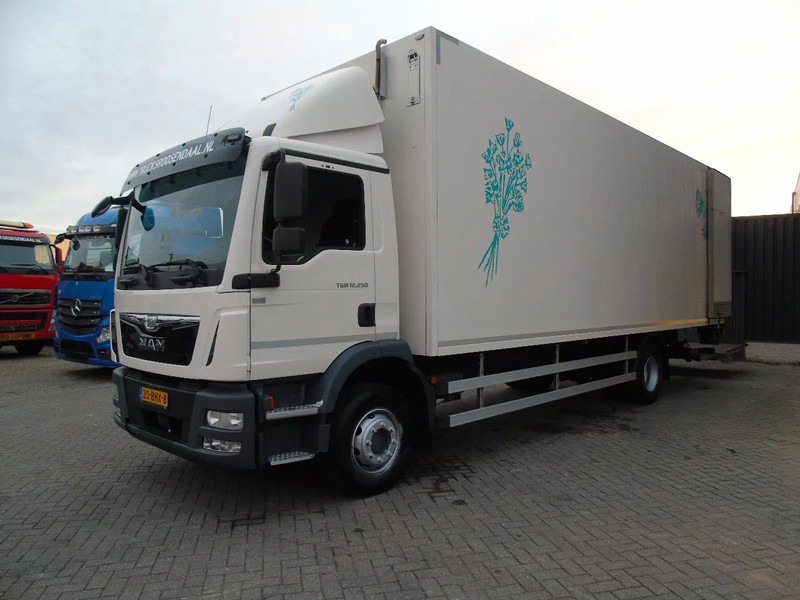 MAN TGM 12.250 + EURO 6 + LIFT + 12T - بصندوق مغلق شاحنة: صور 3 MAN TGM 12.250 + EURO 6 + LIFT + 12T - بصندوق مغلق شاحنة: صور 3