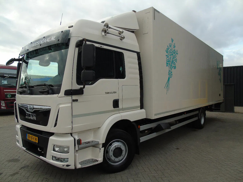 MAN TGM 12.250 + EURO 6 + LIFT - بصندوق مغلق شاحنة: صور 2 MAN TGM 12.250 + EURO 6 + LIFT - بصندوق مغلق شاحنة: صور 2