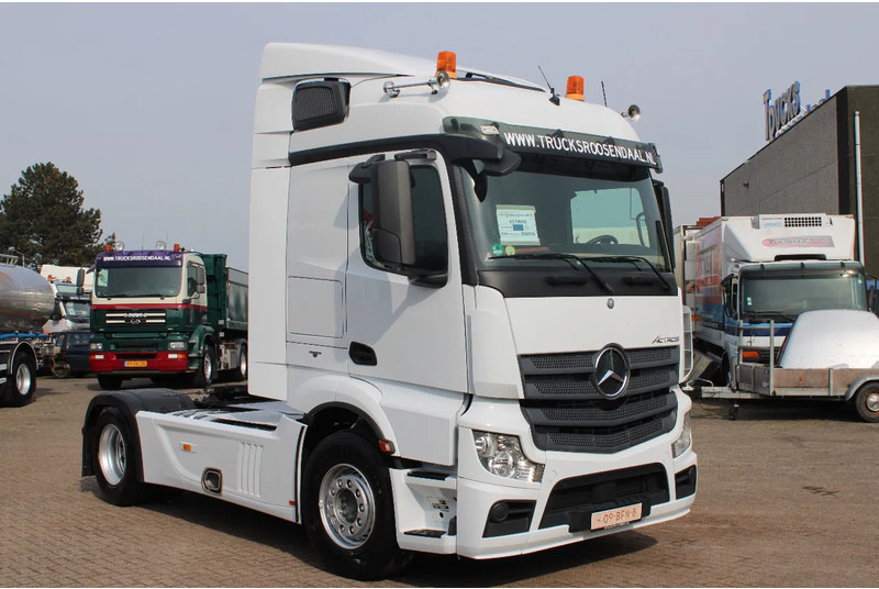 Mercedes-Benz Actros 1840 + EURO 6 - شاحنة جرار: صور 4 Mercedes-Benz Actros 1840 + EURO 6 - شاحنة جرار: صور 4