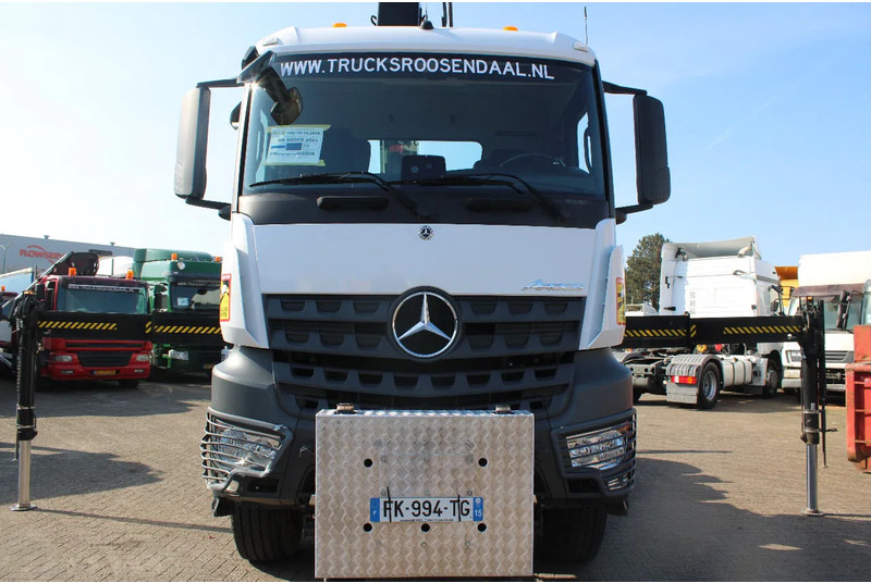 Mercedes-Benz Arocs 2051 + 4X4 + HIAB 302 E6 / JIB 70 X 4 + 10 EXTENTSIONS / NEW!! - شاحنة جرار: صور 5 Mercedes-Benz Arocs 2051 + 4X4 + HIAB 302 E6 / JIB 70 X 4 + 10 EXTENTSIONS / NEW!! - شاحنة جرار: صور 5