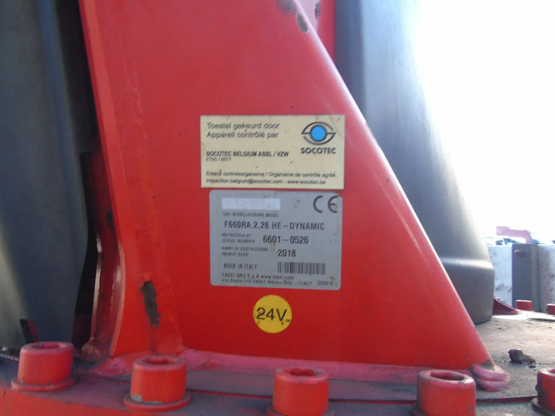 Mercedes-Benz Arocs 3251 + FASSI 660RA .26.HE 6x Extensions + 4x JIB + 8x4 + remote - شاحنة كرين: صور 5 Mercedes-Benz Arocs 3251 + FASSI 660RA .26.HE 6x Extensions + 4x JIB + 8x4 + remote - شاحنة كرين: صور 5