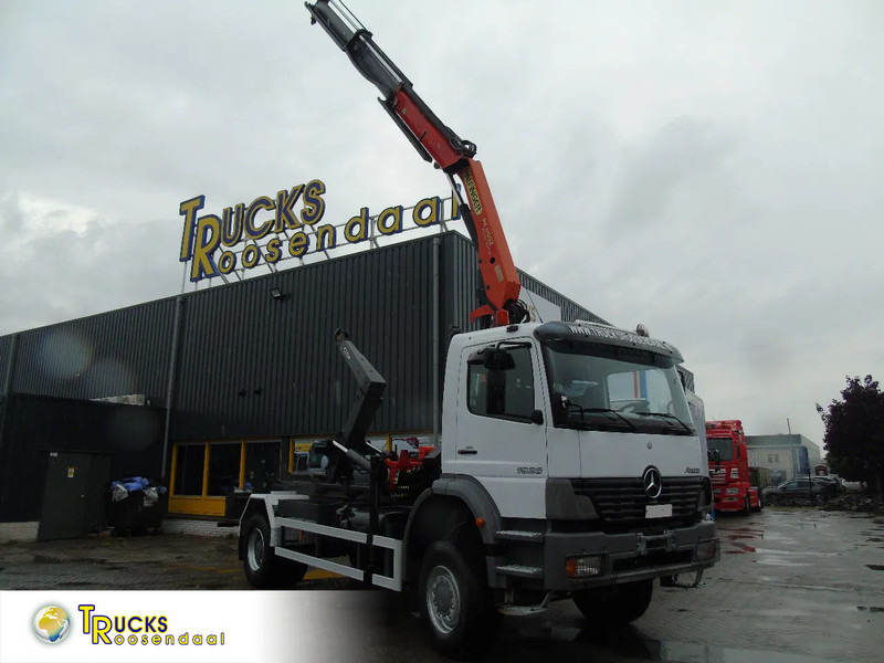 Mercedes-Benz Atego 1928 + 4x4 + PALFINGER PK11.500 + pallift + MANUAL + SPRING - شاحنة كرين: صور 1 Mercedes-Benz Atego 1928 + 4x4 + PALFINGER PK11.500 + pallift + MANUAL + SPRING - شاحنة كرين: صور 1