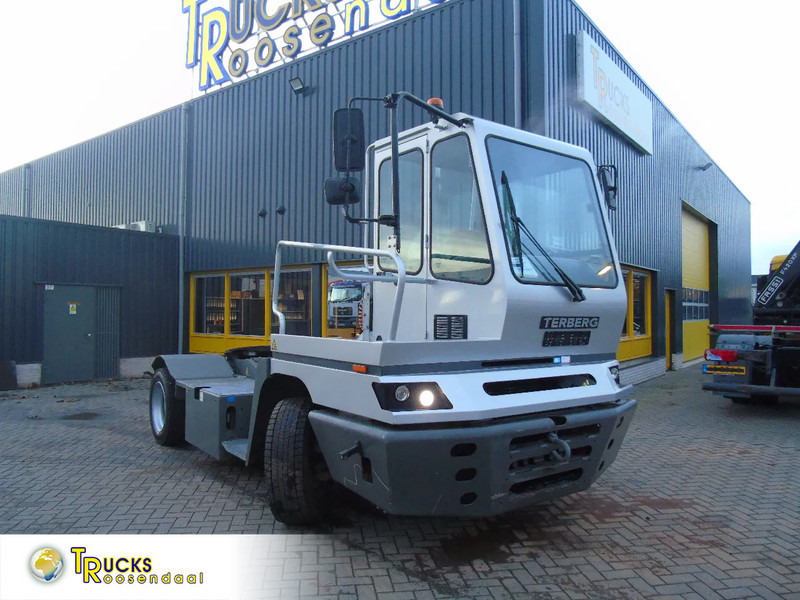 Terberg YT 182 fully funtion + perfect - جرارات صالات المطارات: صور 1 Terberg YT 182 fully funtion + perfect - جرارات صالات المطارات: صور 1