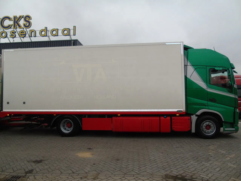Volvo FH 460 + TRS + COMBI + EURO 6 - مبردة شاحنة: صور 3 Volvo FH 460 + TRS + COMBI + EURO 6 - مبردة شاحنة: صور 3