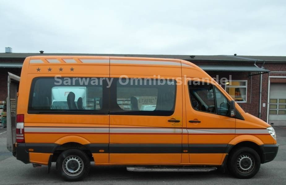 Mercedes-Benz 315 CDI Sprinter *Klima*12-Sitze*Lift*318 - حافلة صغيرة, ميكروباص: صور 3 Mercedes-Benz 315 CDI Sprinter *Klima*12-Sitze*Lift*318 - حافلة صغيرة, ميكروباص: صور 3