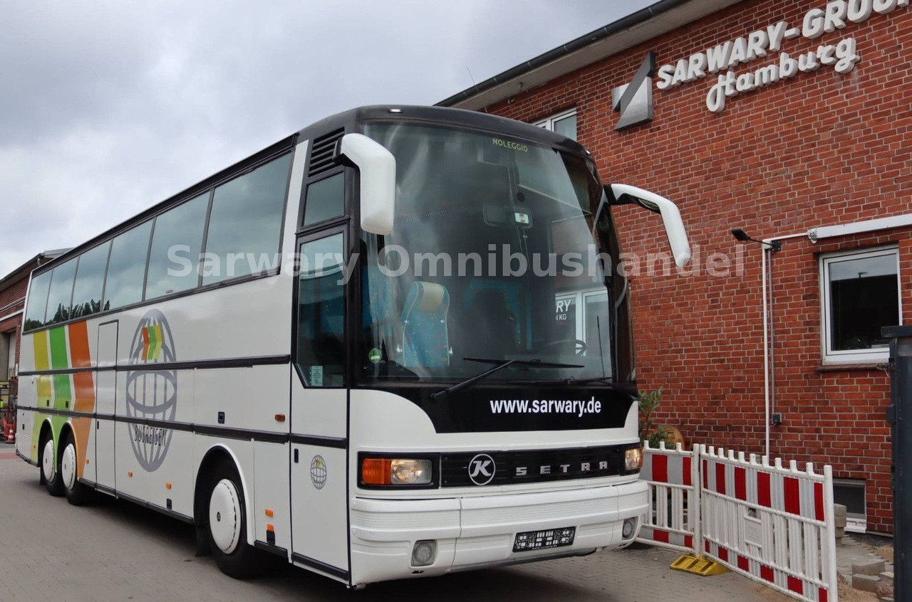 Setra 215 HDH*41 Sitze*VIP*8 Gang*Klima*WC*TV*Clubecke - سياحية حافلة: صور 1 Setra 215 HDH*41 Sitze*VIP*8 Gang*Klima*WC*TV*Clubecke - سياحية حافلة: صور 1