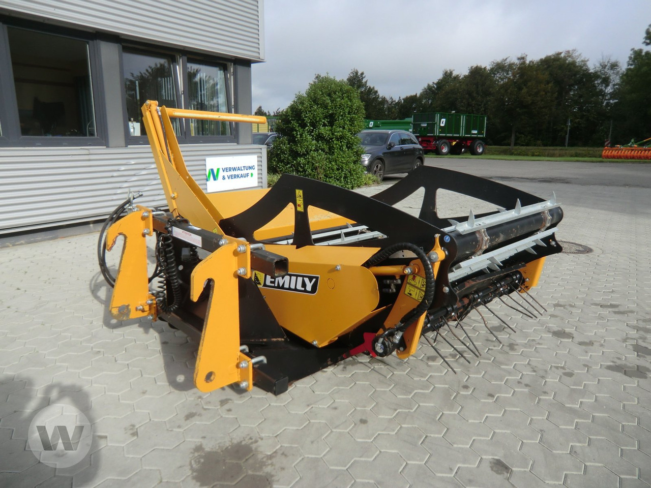 Emily DELTA - معدة تغليف البالات: صور 2 Emily DELTA - معدة تغليف البالات: صور 2