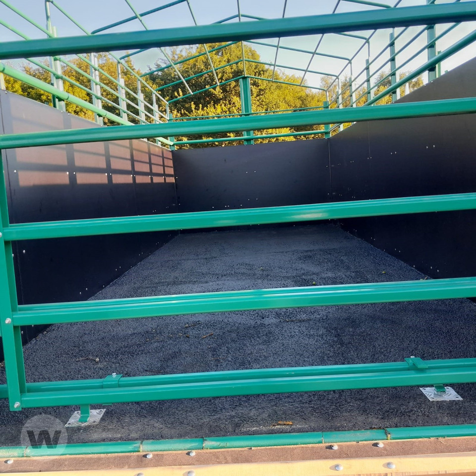 Knies VA 10 - شاحنة نقل المواشي مقطورة: صور 4 Knies VA 10 - شاحنة نقل المواشي مقطورة: صور 4