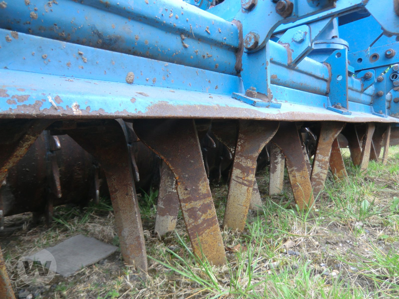 Lemken Zirkon 7/300 + DKA 3000 - الة بذر: صور 3 Lemken Zirkon 7/300 + DKA 3000 - الة بذر: صور 3