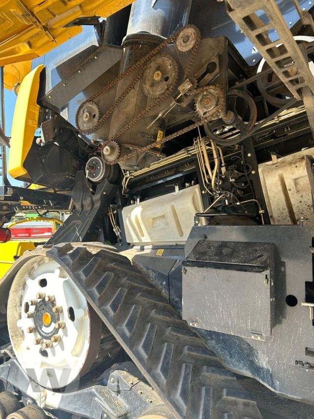 حصادة شاملة New Holland CR 9090: صور 8