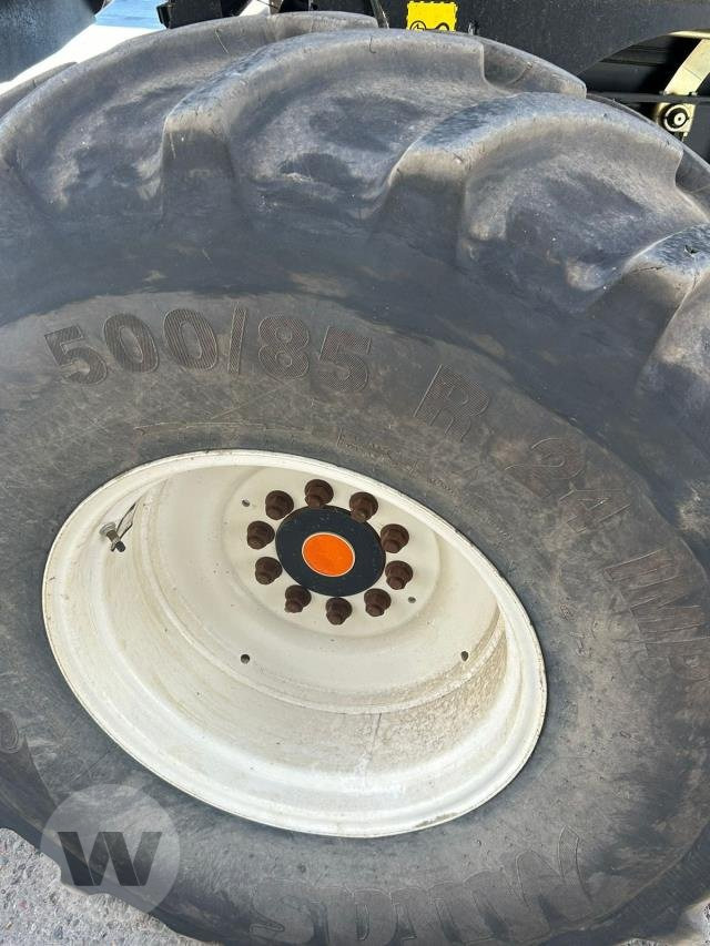 حصادة شاملة New Holland CR 9090: صور 12