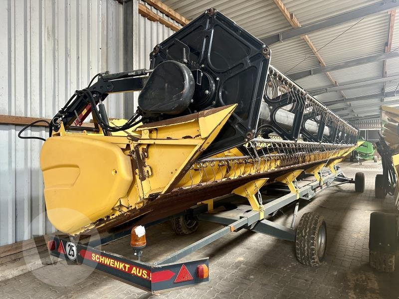 New Holland VARIFEED 35V - حصادة شاملة - الرأس: صور 1 New Holland VARIFEED 35V - حصادة شاملة - الرأس: صور 1