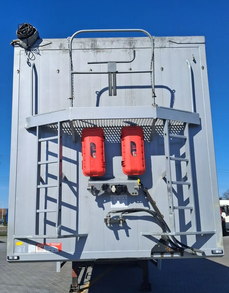 Reisch Ruchoma Podłoga 8mm - أرضية المشي نصف مقطورة: صور 3 Reisch Ruchoma Podłoga 8mm - أرضية المشي نصف مقطورة: صور 3