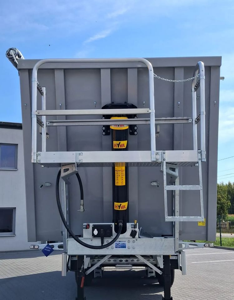 Zaslaw Wywrotka Aluminiowa 51m3 Klapo-Drzwi - قلابة نصف مقطورة: صور 5 Zaslaw Wywrotka Aluminiowa 51m3 Klapo-Drzwi - قلابة نصف مقطورة: صور 5