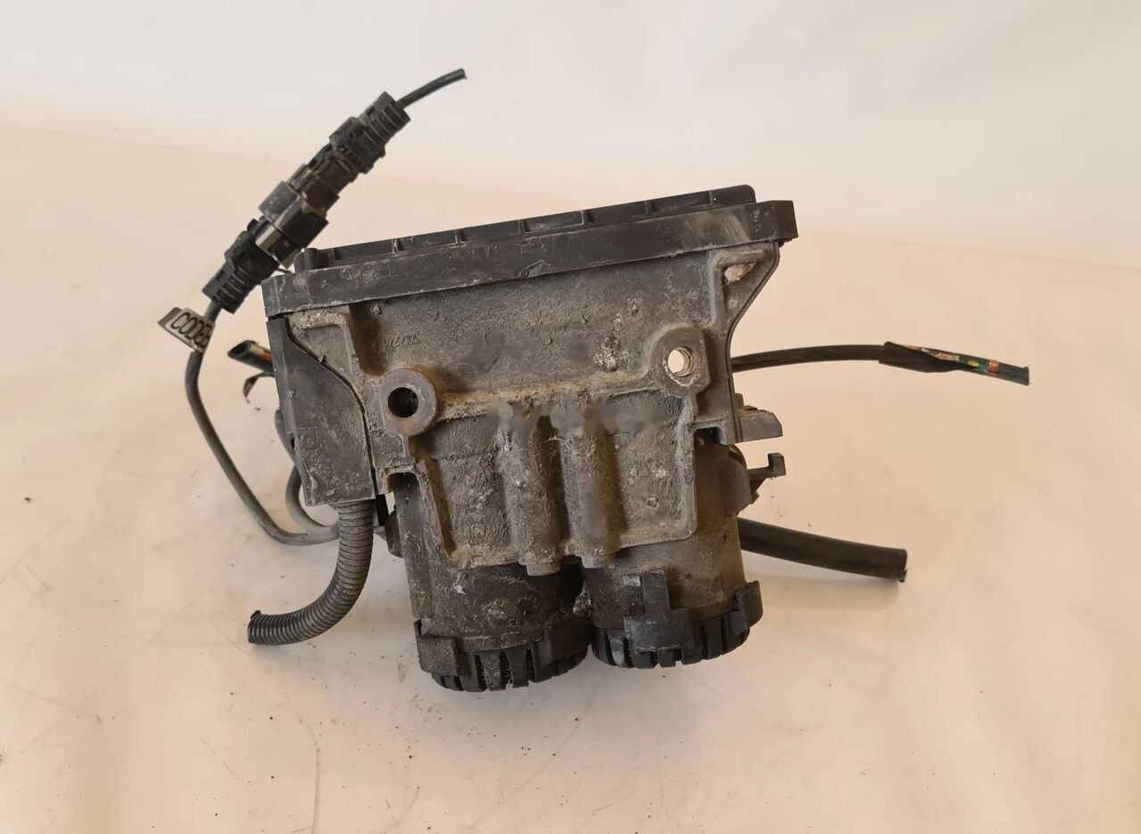 Knorr-Bremse K020022 21122035 Volvo FH FM truck - صمام الفرامل - شاحنة: صور 4 Knorr-Bremse K020022 21122035 Volvo FH FM truck - صمام الفرامل - شاحنة: صور 4