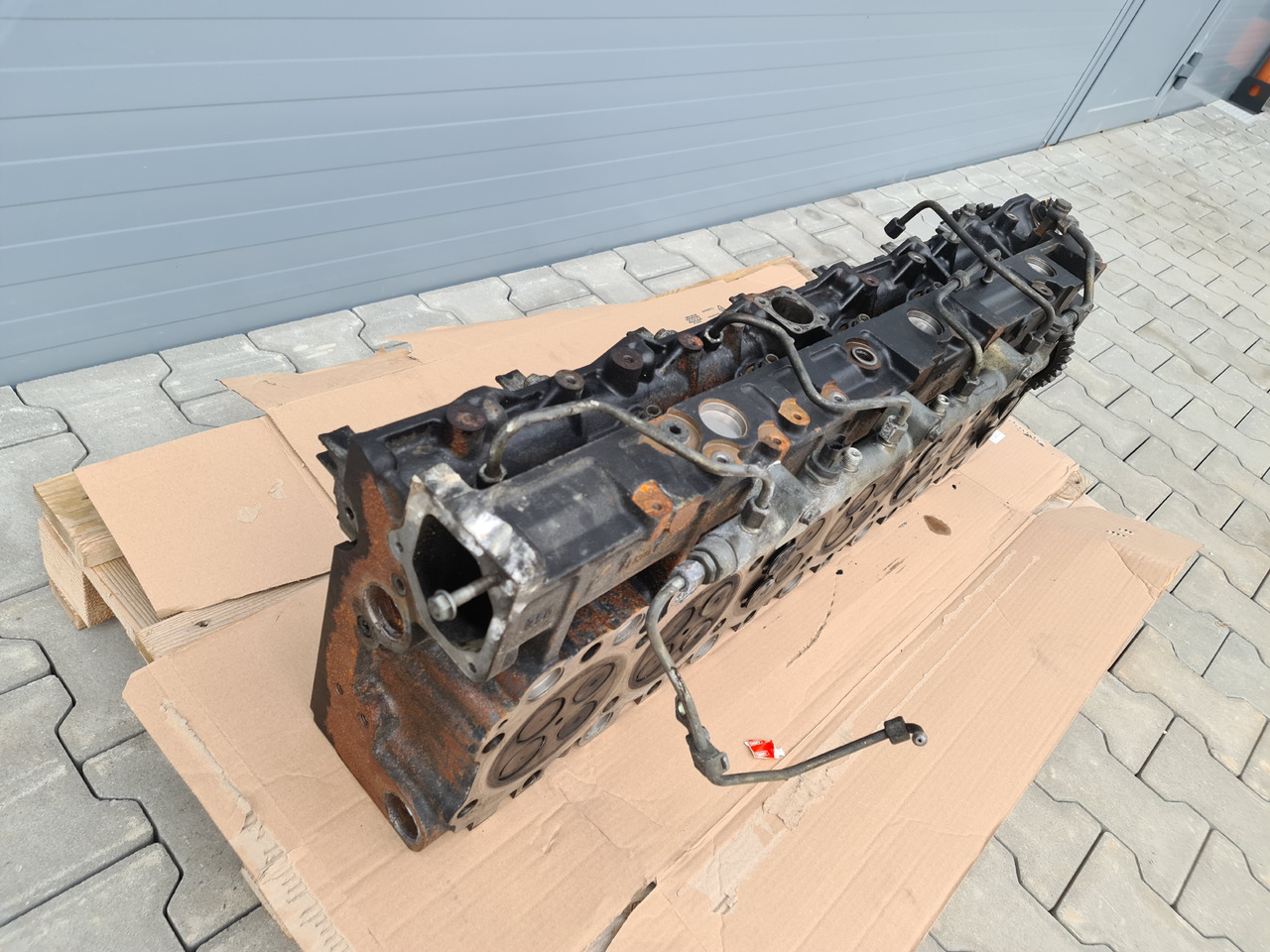 MAN TGX TGA / CYLINDER HEAD / D20 ENGINE / EURO 3 4 5 / WORLDWIDE DELIVERY - اسطوانة رئيس: صور 3 MAN TGX TGA / CYLINDER HEAD / D20 ENGINE / EURO 3 4 5 / WORLDWIDE DELIVERY - اسطوانة رئيس: صور 3