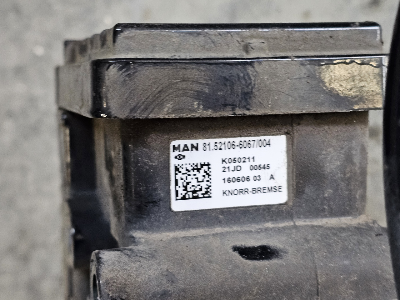 MAN TGX TGS / FRONT EBS VALVE / 81521066067 - صمام الفرامل: صور 3 MAN TGX TGS / FRONT EBS VALVE / 81521066067 - صمام الفرامل: صور 3