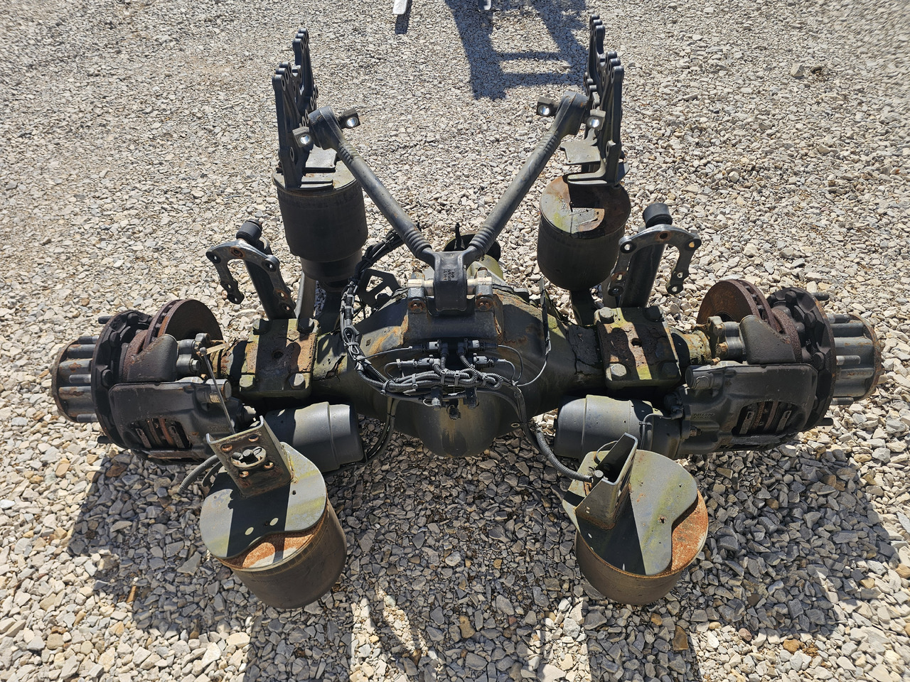 MERCEDES-BENZ ACTROS MP4 / COMPLETE REAR AXLE / R440 /RATIO: 2.733 - المحور الخلفي: صور 5 MERCEDES-BENZ ACTROS MP4 / COMPLETE REAR AXLE / R440 /RATIO: 2.733 - المحور الخلفي: صور 5