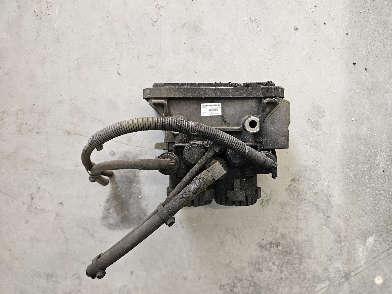 MERCEDES-BENZ ACTROS MP4 / REAR EBS VALVE / A0004295824 / K000924 - صمام الفرامل: صور 1 MERCEDES-BENZ ACTROS MP4 / REAR EBS VALVE / A0004295824 / K000924 - صمام الفرامل: صور 1
