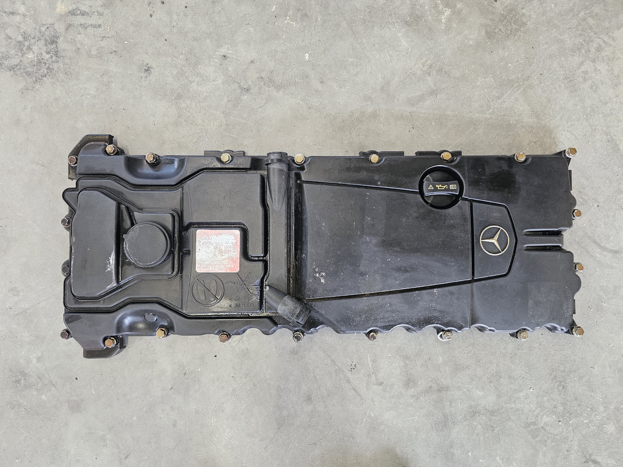 MERCEDES-BENZ ATEGO MP4 EURO 6 / OM936 / ENGINE COVER / A9360100930 - المحرك و قطع الغيار: صور 2 MERCEDES-BENZ ATEGO MP4 EURO 6 / OM936 / ENGINE COVER / A9360100930 - المحرك و قطع الغيار: صور 2