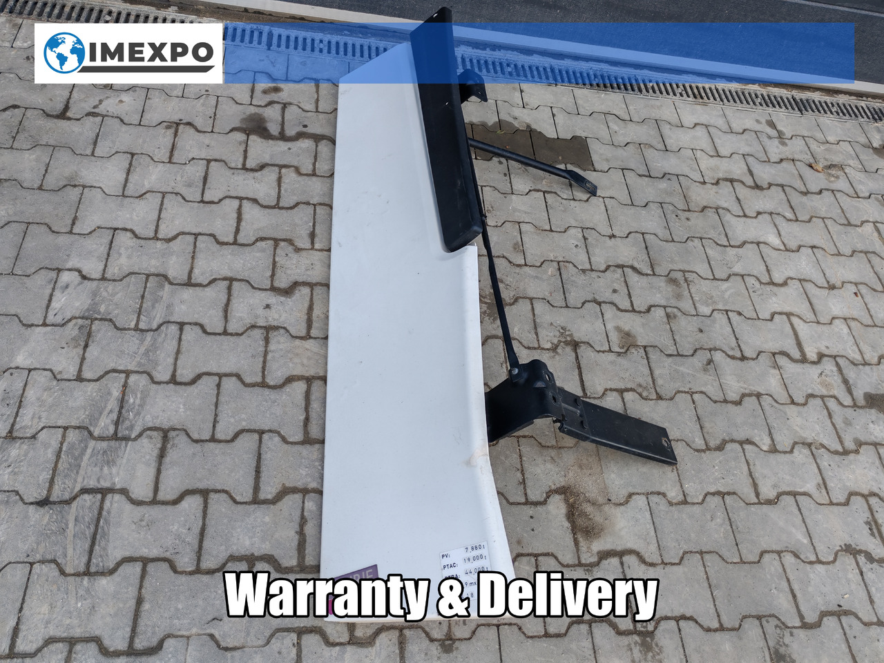 RENAULT RANGE T EURO 6 / HIGH CAB / RIGHT SPOILER - الديناميكا الهوائية / المفسدين: صور 1 RENAULT RANGE T EURO 6 / HIGH CAB / RIGHT SPOILER - الديناميكا الهوائية / المفسدين: صور 1