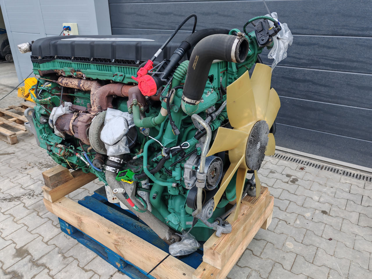 VOLVO FH4 EURO 6 / D13K460 EUVI / COMPLETE ENGINE - المحرك: صور 4 VOLVO FH4 EURO 6 / D13K460 EUVI / COMPLETE ENGINE - المحرك: صور 4