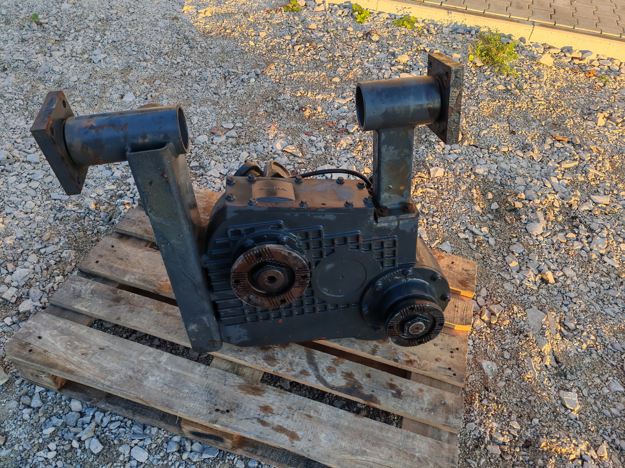 VOLVO FM FM FMX / TRANSFER CASE 4x4 6x6 8x8 / VT2501TB -B / 1,040:1 - نقل الحركة: صور 2 VOLVO FM FM FMX / TRANSFER CASE 4x4 6x6 8x8 / VT2501TB -B / 1,040:1 - نقل الحركة: صور 2