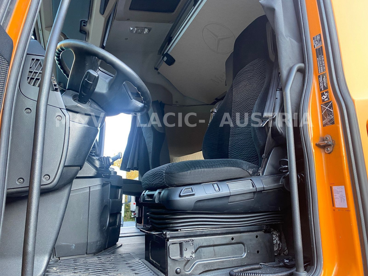 Mercedes-Benz 2542 - شاحنات الحاويات / جسم علوي قابل للتغيير شاحنة: صور 3 Mercedes-Benz 2542 - شاحنات الحاويات / جسم علوي قابل للتغيير شاحنة: صور 3