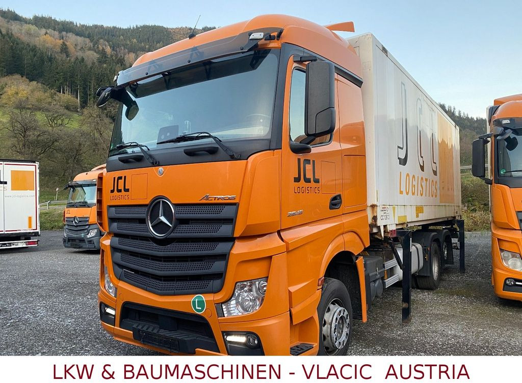 Mercedes-Benz 2545 - شاحنات الحاويات / جسم علوي قابل للتغيير شاحنة: صور 1 Mercedes-Benz 2545 - شاحنات الحاويات / جسم علوي قابل للتغيير شاحنة: صور 1
