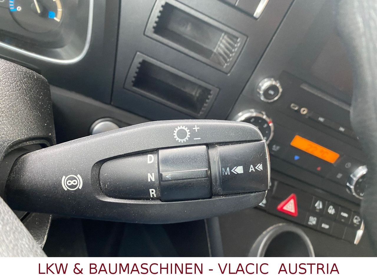 Mercedes-Benz 2563 - شاحنة ذات الخطاف: صور 5 Mercedes-Benz 2563 - شاحنة ذات الخطاف: صور 5