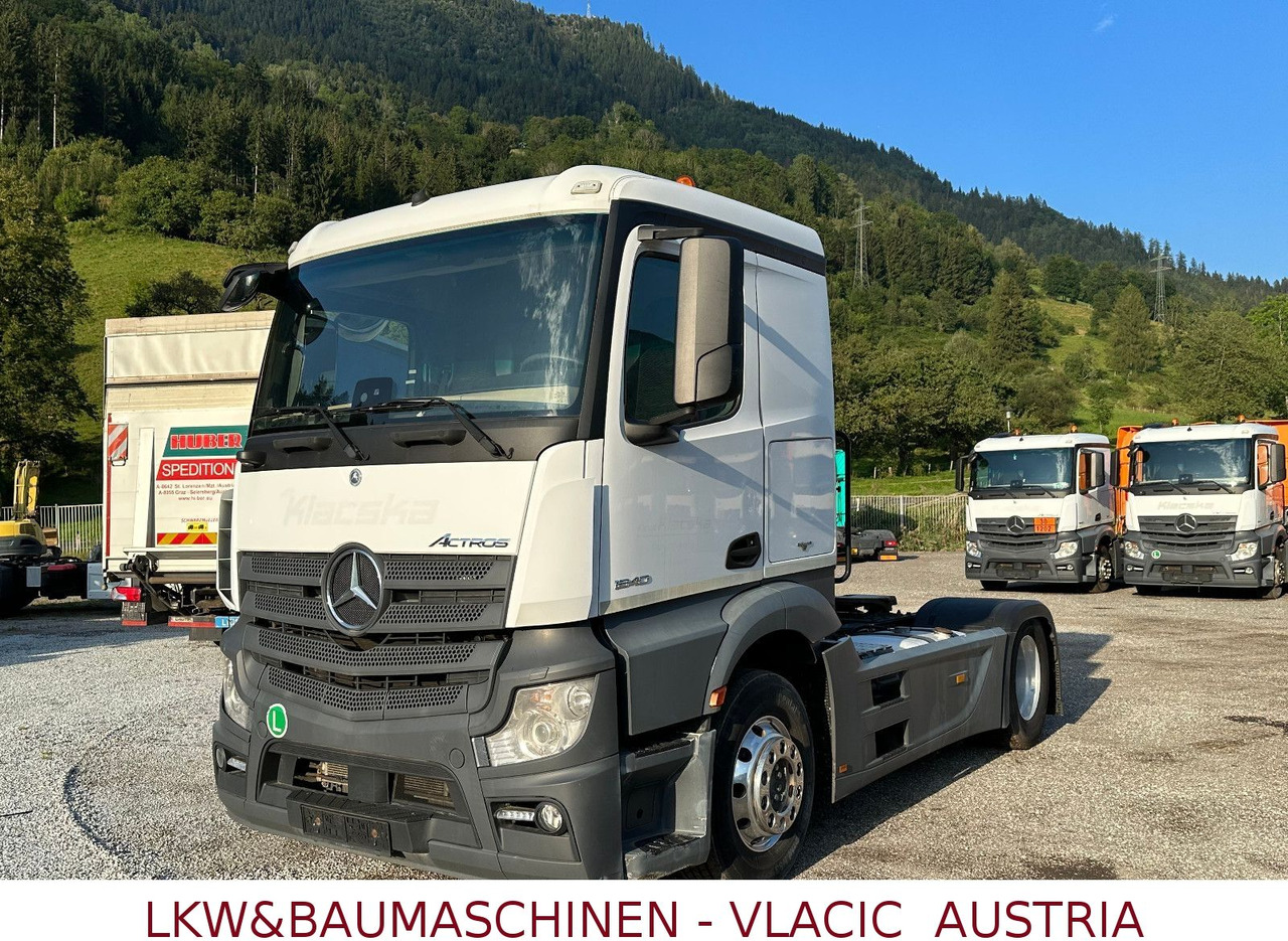 Mercedes-Benz Actros 1840 ADR ( 17 Stk. auf Lager 2017 jahr) - شاحنة جرار: صور 1 Mercedes-Benz Actros 1840 ADR ( 17 Stk. auf Lager 2017 jahr) - شاحنة جرار: صور 1