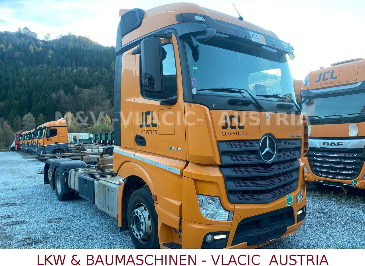 Mercedes-Benz Actros 2545 - شاحنات الحاويات / جسم علوي قابل للتغيير شاحنة: صور 2 Mercedes-Benz Actros 2545 - شاحنات الحاويات / جسم علوي قابل للتغيير شاحنة: صور 2