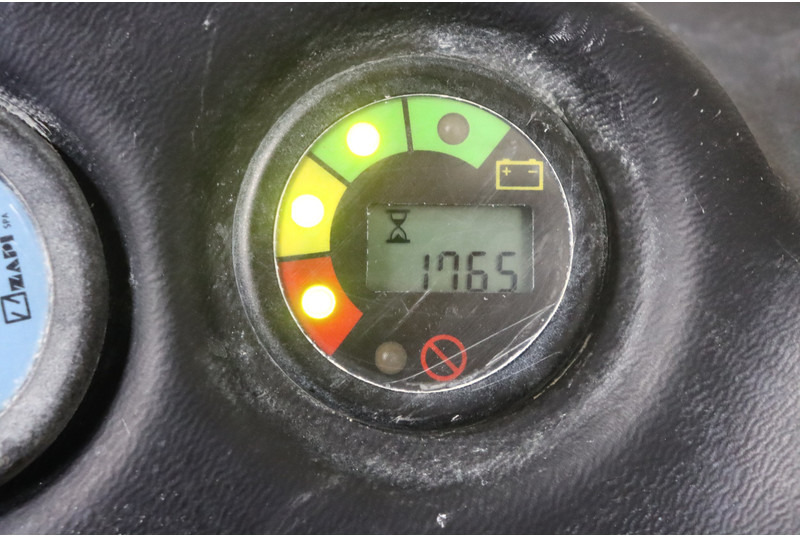 Hyster RP2.0N - معدات الرفع منخفض المستوى: صور 2 Hyster RP2.0N - معدات الرفع منخفض المستوى: صور 2