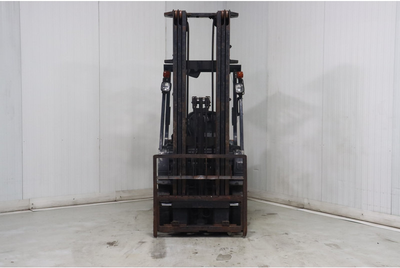 Komatsu FD18T-20 - رافعة شوكية ديزل: صور 3 Komatsu FD18T-20 - رافعة شوكية ديزل: صور 3
