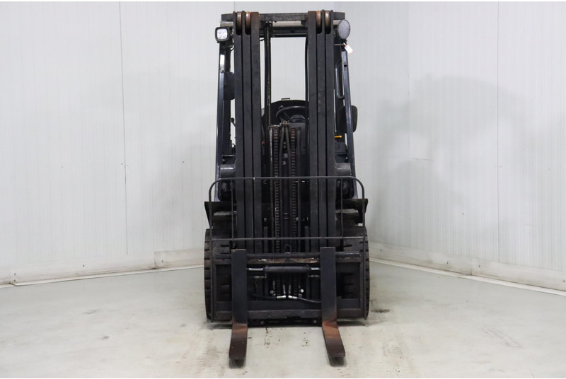 Nissan U1D2A20LQ - رافعة شوكية تعمل بالغاز: صور 2 Nissan U1D2A20LQ - رافعة شوكية تعمل بالغاز: صور 2