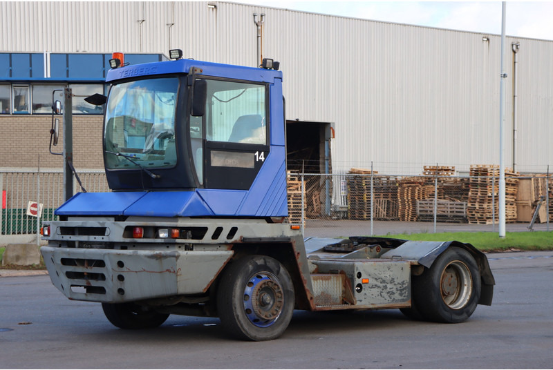 Terberg TT220 - جرارات صالات المطارات: صور 3 Terberg TT220 - جرارات صالات المطارات: صور 3