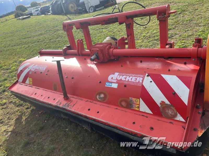 Dücker UM 30 - التقطيع جزازة/ ماكينات قطع الحشائش: صور 1 Dücker UM 30 - التقطيع جزازة/ ماكينات قطع الحشائش: صور 1