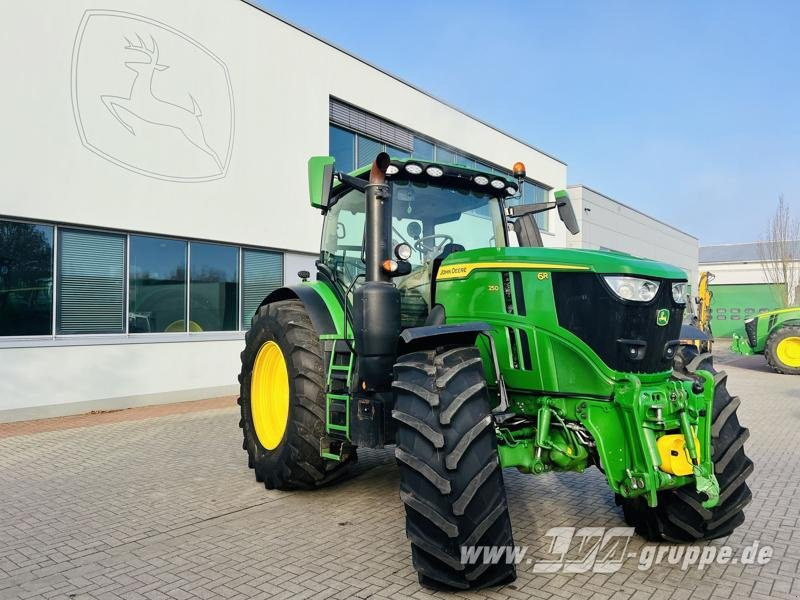 John Deere 6R 250 - جرار: صور 1 John Deere 6R 250 - جرار: صور 1