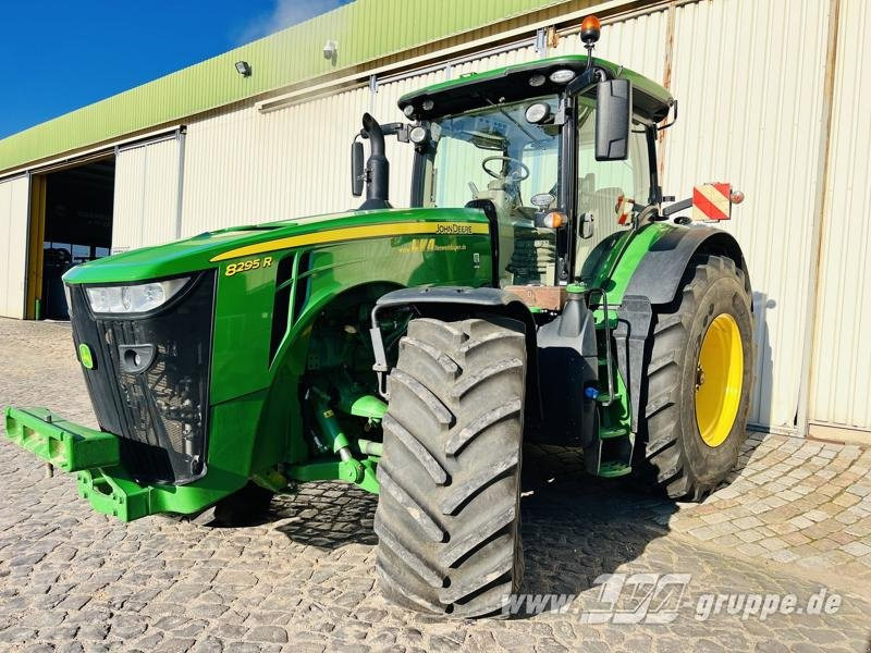 John Deere 8295R e23 PowerShift - جرار: صور 1 John Deere 8295R e23 PowerShift - جرار: صور 1