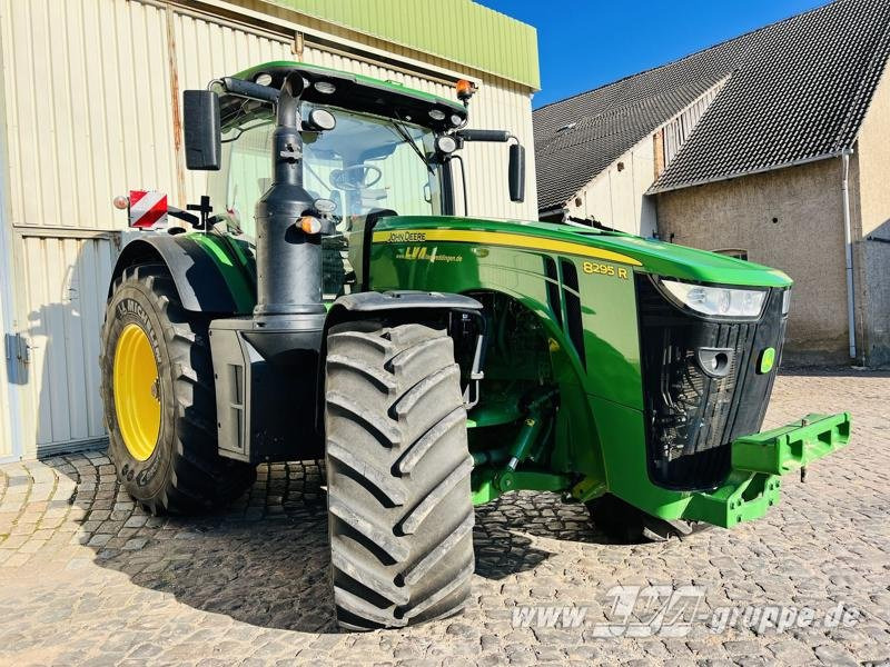 John Deere 8295R e23 PowerShift - جرار: صور 2 John Deere 8295R e23 PowerShift - جرار: صور 2