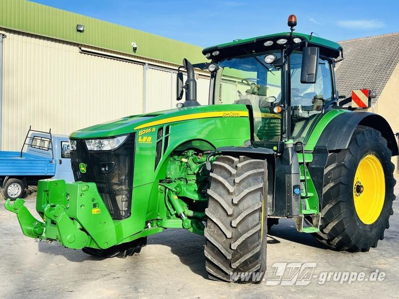 John Deere 8295R - جرار: صور 1 John Deere 8295R - جرار: صور 1