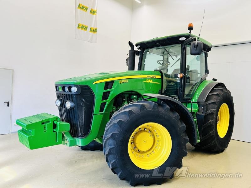 John Deere 8295R - جرار: صور 1 John Deere 8295R - جرار: صور 1