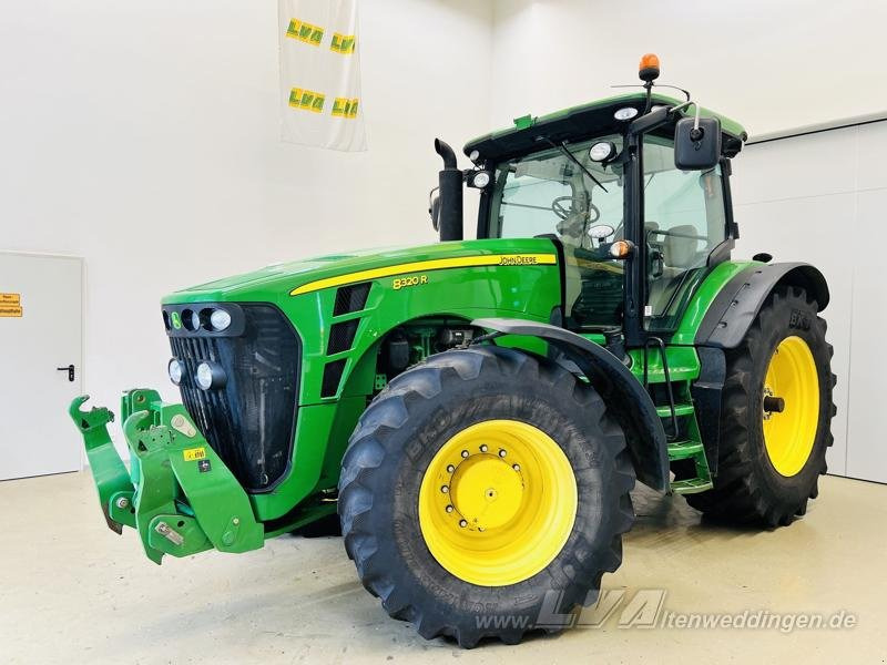 John Deere 8320R - جرار: صور 1 John Deere 8320R - جرار: صور 1